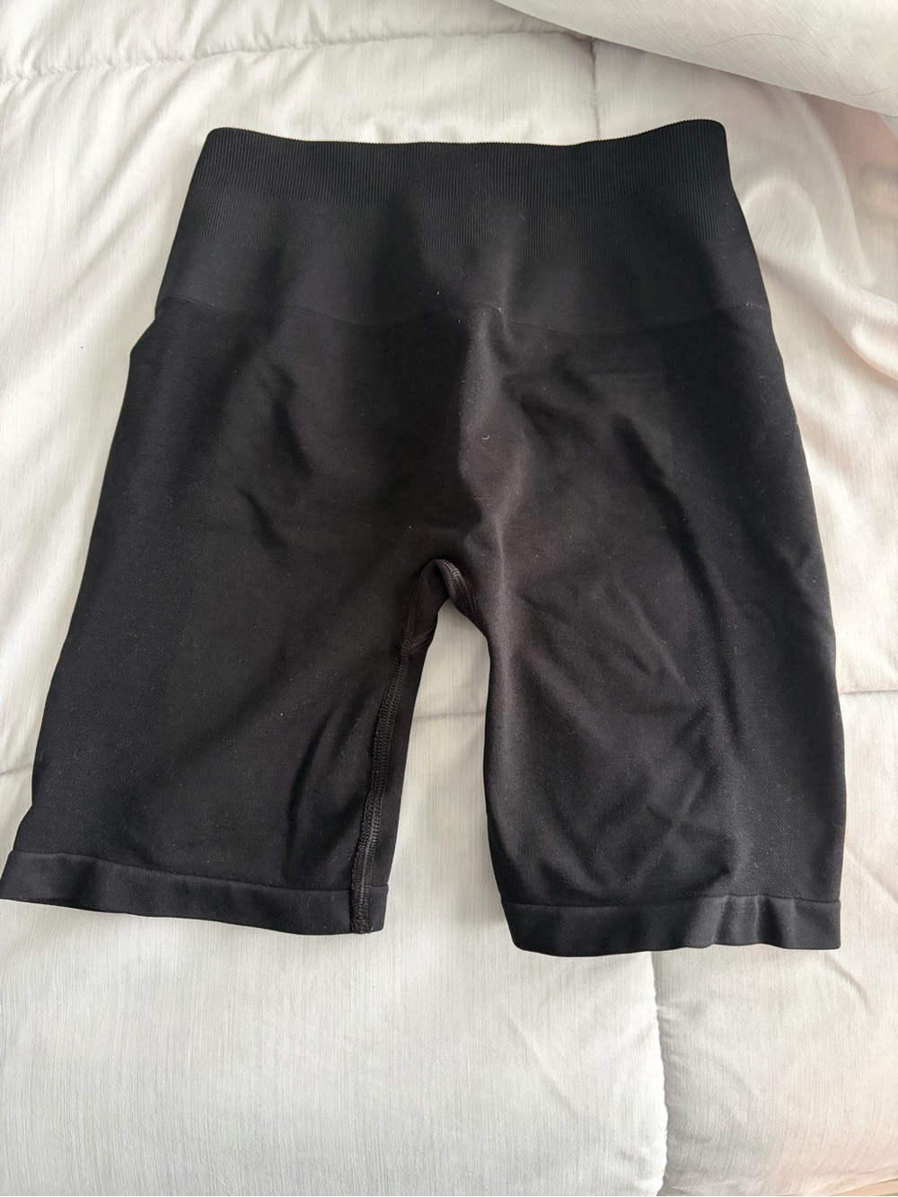 Alphalete amplify shorts 6.5”